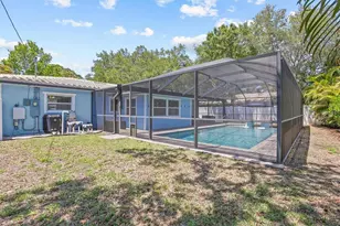783 Manor Dr W, Dunedin, FL 34698 - Photo 37