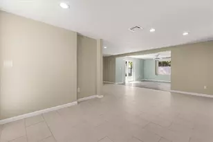 620 Jacaranda St, Dunedin, FL 34698 - Photo 3