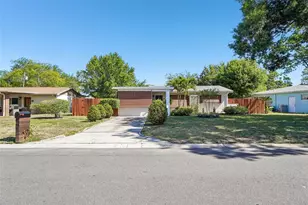 5389 55th Ave N, Saint Petersburg, FL 33709 - Photo 5