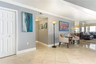 1390 Gulf Blvd, Clearwater Beach, FL 33767 - Photo 9