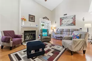 3227 Valley Oaks Dr, Tampa, FL 33618 - Photo 7