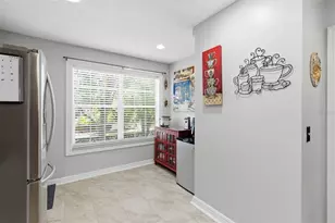 3227 Valley Oaks Dr, Tampa, FL 33618 - Photo 11