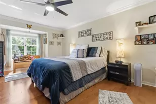 3227 Valley Oaks Dr, Tampa, FL 33618 - Photo 17