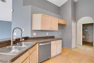 1769 Wood Bend St, Tarpon Springs, FL 34689 - Photo 11