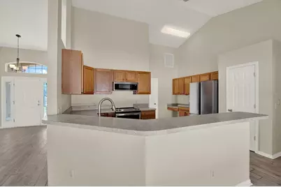 4400 Dior Road, Spring Hill, FL 34609 - Photo 13