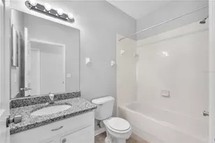10109 Celtic Ash Dr, Ruskin, FL 33573 - Photo 17