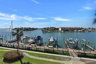 126 1st St E, Tierra Verde, FL 33715 - Photo 5