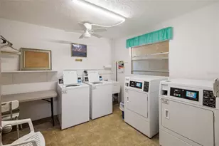 4915 Bay St NE, Saint Petersburg, FL 33703 - Photo 31