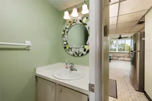 4915 Bay Street NE, Saint Petersburg, FL 33703 - Photo 9