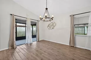 2705 Lakeville Dr, Tampa, FL 33618 - Photo 21