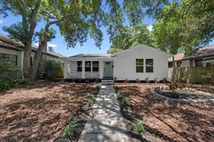 1110 12th St N, Saint Petersburg, FL 33705 - Photo 1
