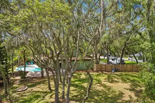 2525 Victarra Cir, Lutz, FL 33559 - Photo 71