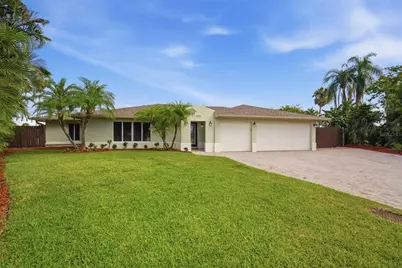 773 Kingston Court, Apollo Beach, FL 33572 - Photo 7