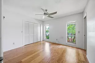 4326 Middle Lake Dr, Tampa, FL 33624 - Photo 29