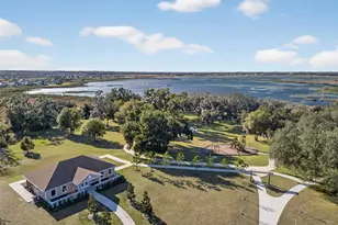 31015 Parrot Reef Ct, Wesley Chapel, FL 33545 - Photo 97