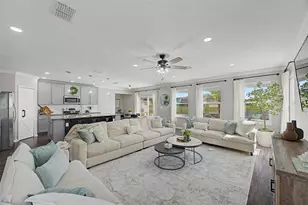 31015 Parrot Reef Ct, Wesley Chapel, FL 33545 - Photo 3