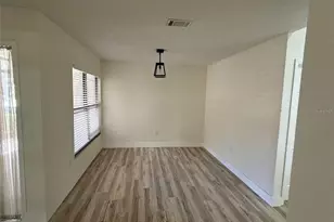 339 Pembroke Ln S, Venice, FL 34293 - Photo 9