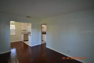 2801 Sanders Dr, Tampa, FL 33611 - Photo 3