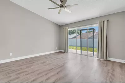 9735 Cypress Shadow Avenue, Tampa, FL 33647 - Photo 13