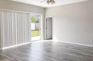 28202 Brokenmead Path, Wesley Chapel, FL 33543 - Photo 9