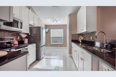 10510 Egret Haven Lane, Riverview, FL 33578 - Photo 17