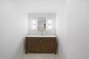 9718 N Oregon Ave, Tampa, FL 33612 - Photo 25