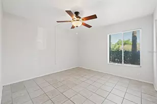 8601 Huron Ct, Tampa, FL 33614 - Photo 15