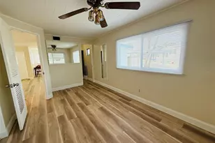 4851 W Gandy Blvd, Tampa, FL 33611 - Photo 15