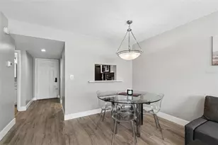2460 Northside Dr, Clearwater, FL 33761 - Photo 11