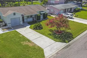 1717 Oxford St N, Saint Petersburg, FL 33710 - Photo 25