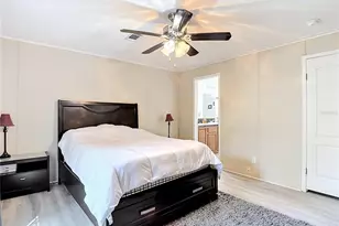40949 Jerry Rd, Zephyrhills, FL 33540 - Photo 23
