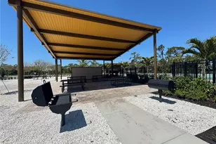 10527 Curving Creek Loop, Parrish, FL 34219 - Photo 7