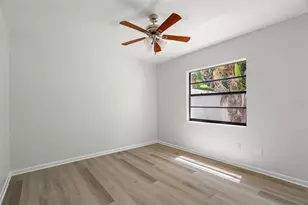 16104 Country Crossing Dr, Tampa, FL 33624 - Photo 17