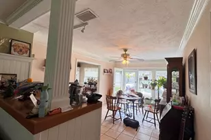 559 Villa Grande Ave S, Saint Petersburg, FL 33707 - Photo 7