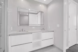 400 Central Ave, Saint Petersburg, FL 33701 - Photo 31
