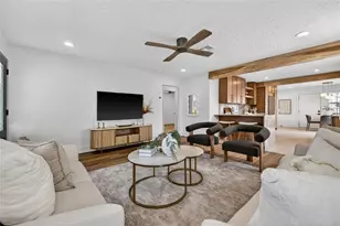 861 45th Ave N, Saint Petersburg, FL 33703 - Photo 7