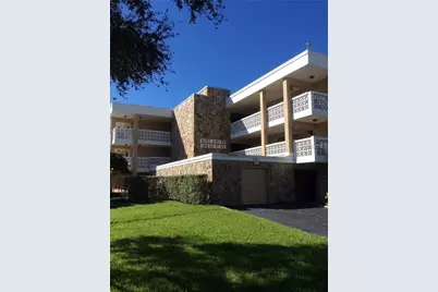 5090 Bay Street NE #220, Saint Petersburg, FL 33703 - Photo 1