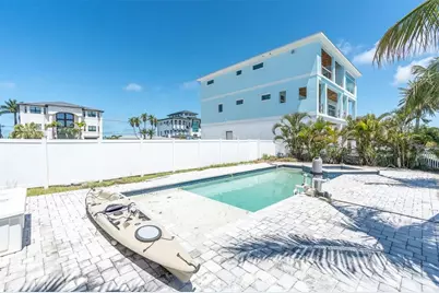 575 Crystal Drive, Madeira Beach, FL 33708 - Photo 7