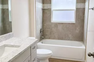 411 Shannon Ests Ct, Plant City, FL 33563 - Photo 11
