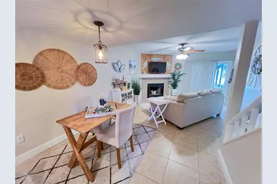 6721 121 Avenue #E, Largo, FL 33773 - Photo 5