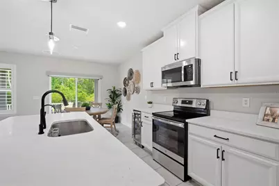 10325 Gliding Eagle Way, Land O Lakes, FL 34638 - Photo 7
