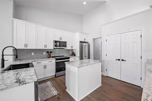 17833 Hyland Ln, Dade City, FL 33523 - Photo 15