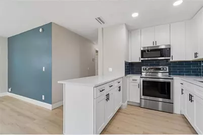 4221 Empire Place, Tampa, FL 33610 - Photo 15
