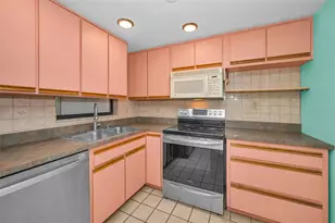 7529 Redcoat Ave, Port Richey, FL 34668 - Photo 15