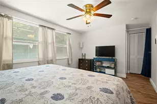 10297 Hetrick Cir E, Largo, FL 33774 - Photo 9