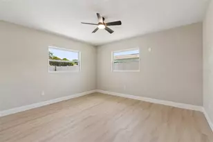 10229 N Valle Dr, Tampa, FL 33612 - Photo 35