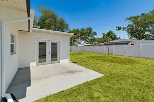 10229 N Valle Dr, Tampa, FL 33612 - Photo 51