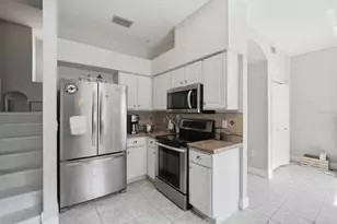 19321 Sandy Springs Cir, Lutz, FL 33558 - Photo 11