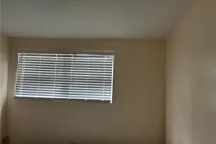 1320 Larsen Ln, Tampa, FL 33619 - Photo 9