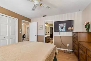 1319 Abbey Crescent Ln, Clearwater, FL 33759 - Photo 37
